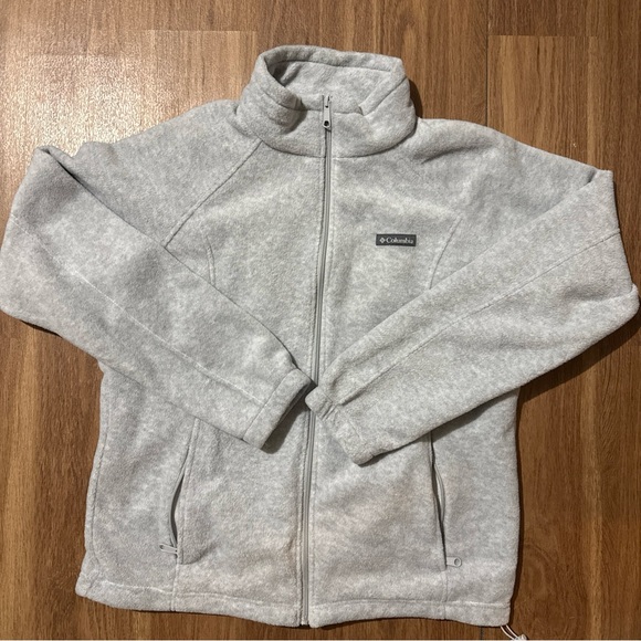 Columbia Jackets & Blazers - Columbia women’s Gray Fleece Jacket